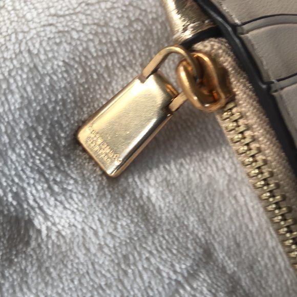 Kate Spade metallic  gold wallet - Picture 3 of 6